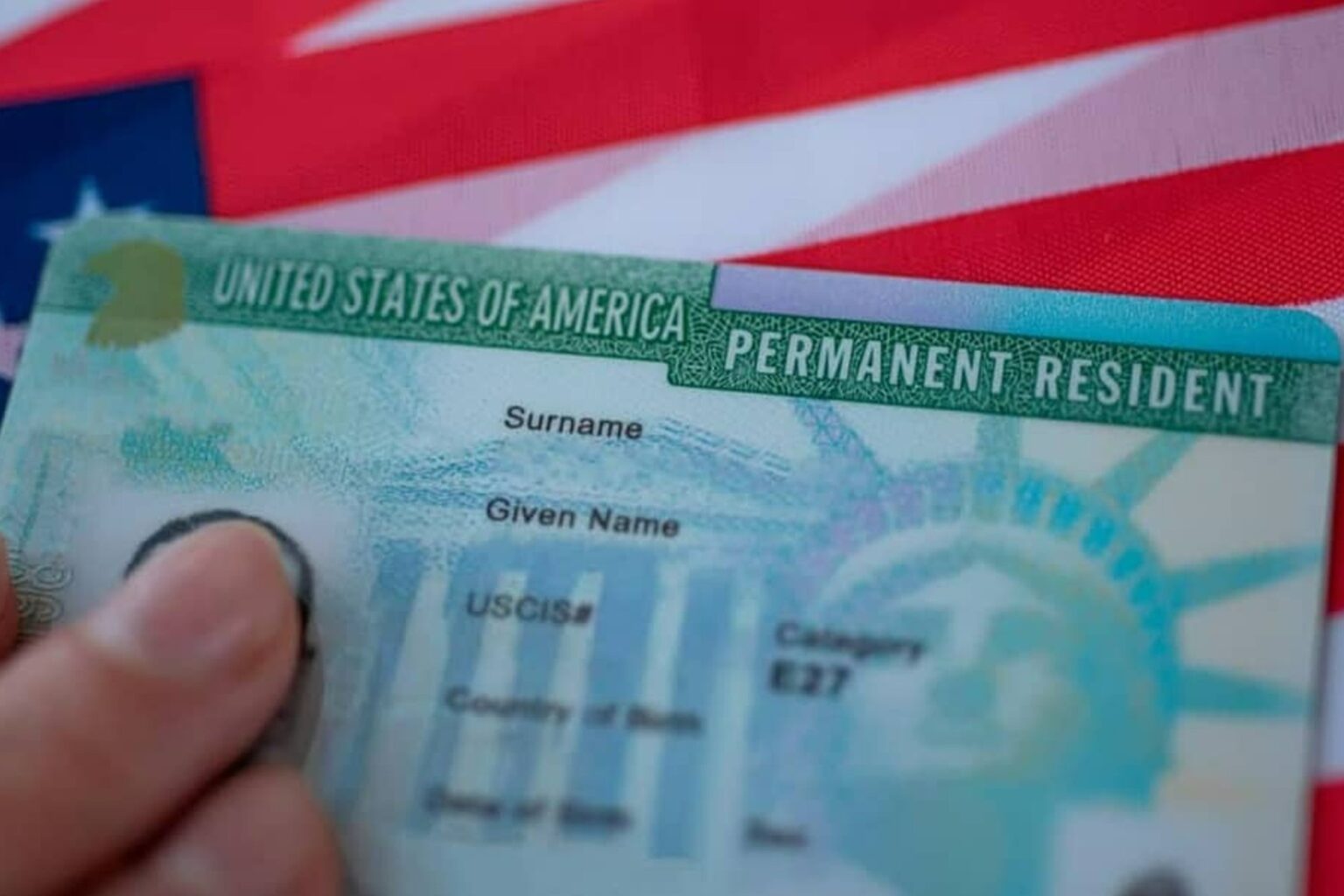 cu-nto-cuesta-reemplazar-la-green-card-mundocomo